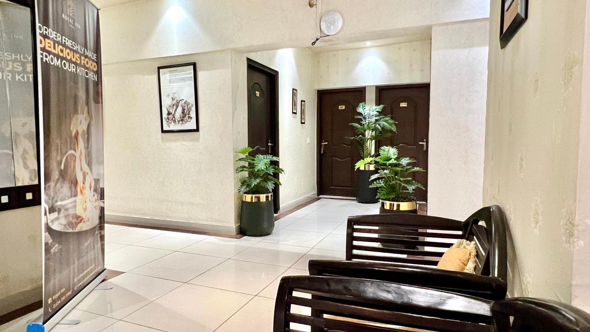 Royal Inn Hotel Karachi Ngoại thất bức ảnh