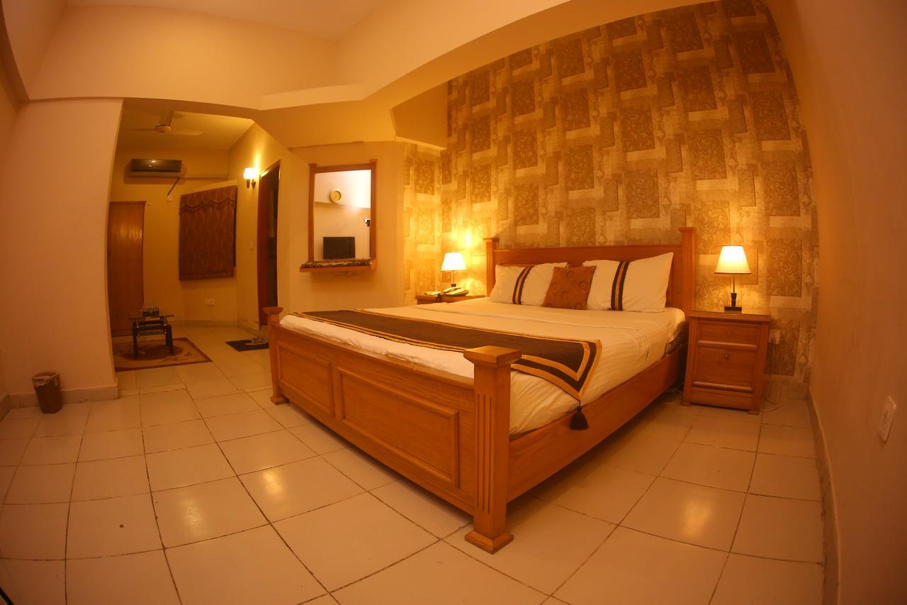Royal Inn Hotel Karachi Ngoại thất bức ảnh