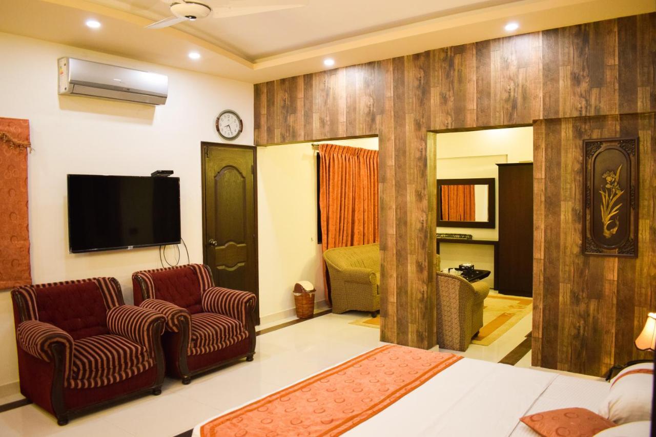 Royal Inn Hotel Karachi Ngoại thất bức ảnh